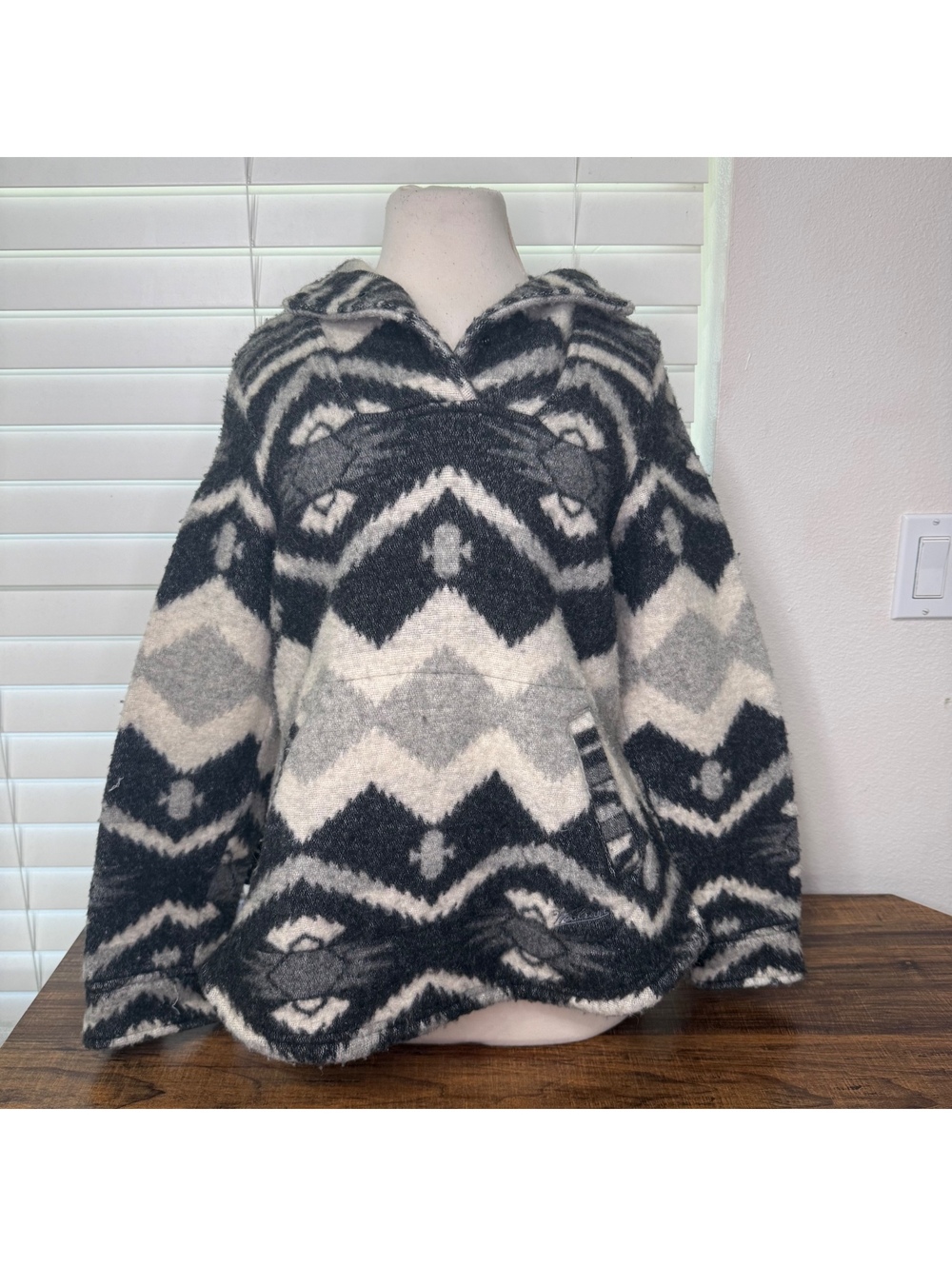Woolrich for American Eagle Outfitters Hooded Fleece Pullover Jacket Size Small